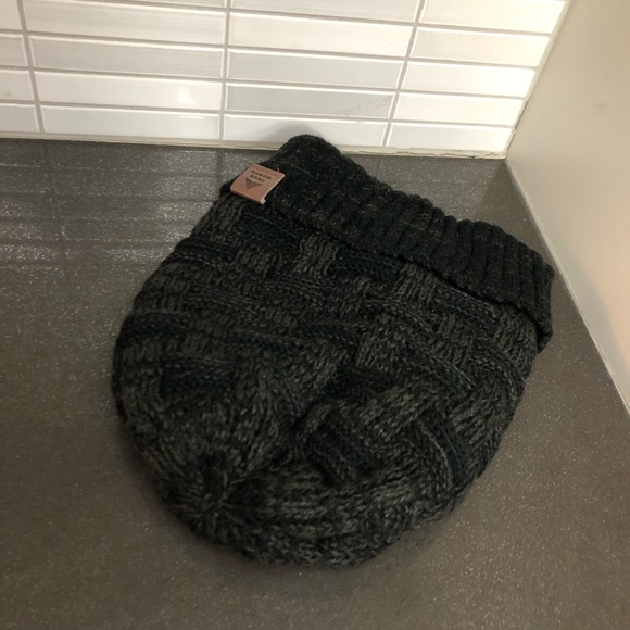 True North kids fuzzy lined knit toque - Picture 3 of 8